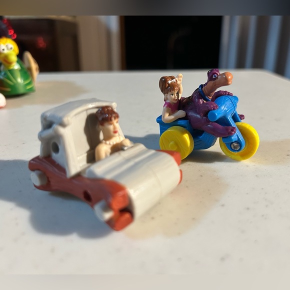 90’s McDonalds toys with Peanut pull back cars - Picture 5 of 7